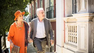 Une famille formidable S12E04 Une autre vie