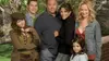 Linda Michaels dans Une famille presque parfaite S04E09 Surprise ! C'est Noël (2005)