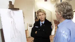 Une femme d'honneur  S06E04 Piège en eau douce