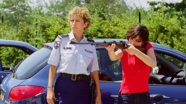 Une femme d'honneur S04E03 Perfide Albion