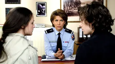Une femme d'honneur S08E02 Les liens du sang