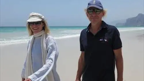 Une Fleur en mer Rouge E01