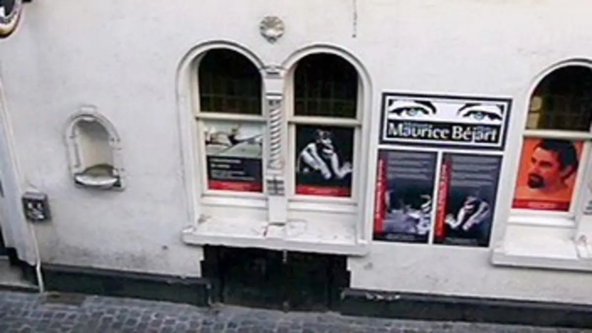 Une maison, un artiste S02E04 Maurice Béjart, le studio de danse pour maison
