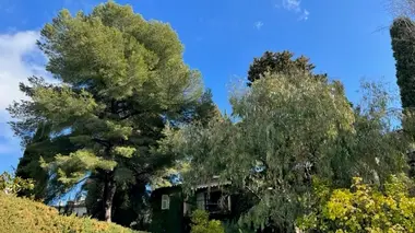 Une maison, un artiste Le petit nid de Montand, à Saint-Paul-de-Vence