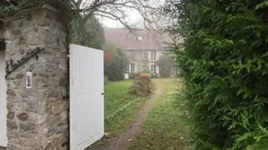 Une maison, un artiste S05E05 L'Hermitage de Nina Companeez