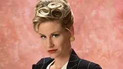 Une nounou d'enfer S01E13 Un mannequin de classe