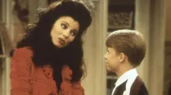 Une nounou d'enfer S06E17 C.C. face à son destin