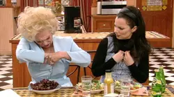 Une nounou d'enfer S06E13 Une mère très "classe"