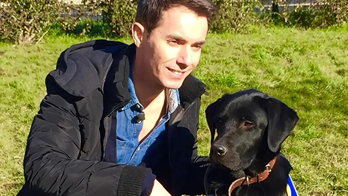 Une vie de bêtes S02E02 Les chiens d'aveugles