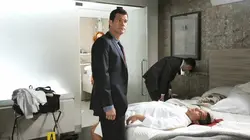 Unforgettable S01E03 Trahison à tous les étages