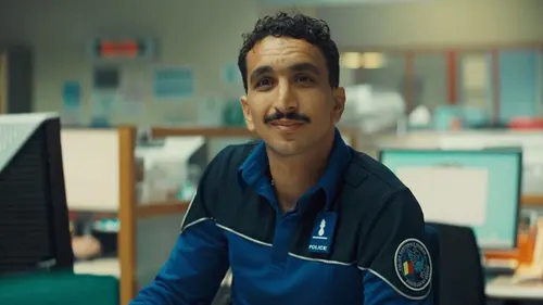 Uniformes S01E03 Nico