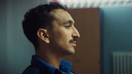 Uniformes S01E02 Karim