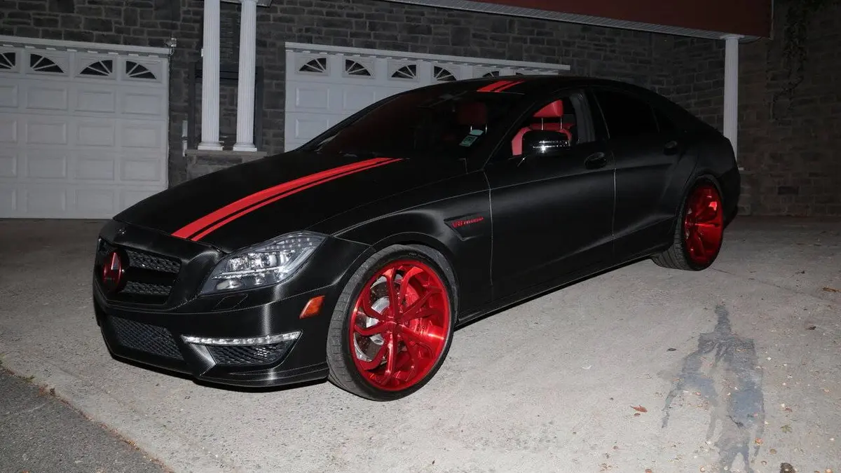 Unique Customs S01E02 La Cadillac verte de Jason Derulo