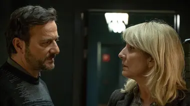 Unité 42 S02E01 Blogomum