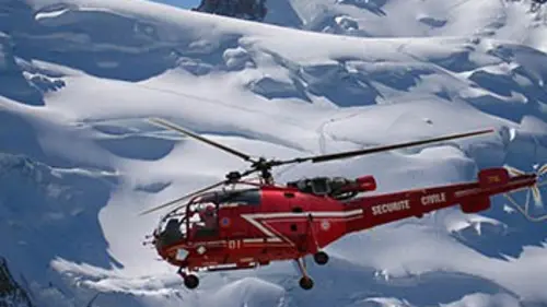 Urgence : les médecins du ciel