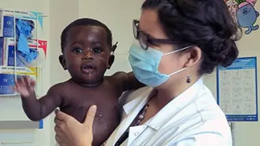 Urgences pédiatriques : ils ont la vie de nos enfants entre leurs mains