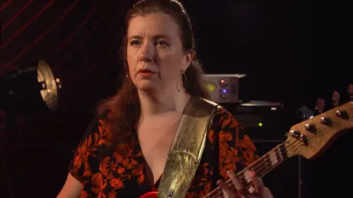 Valérie Louri en session live