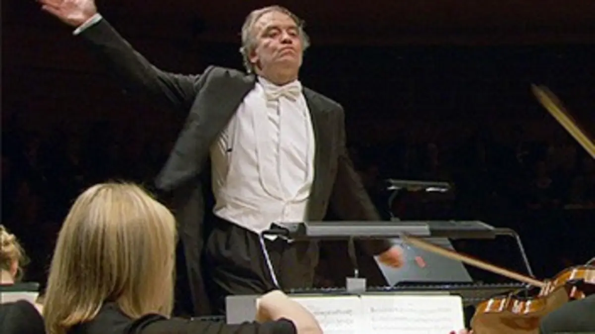 Valery Gergiev dirige des oeuvres sacrées de Szymanowski et Brahms