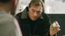 Valkyrien S01E04 Charité bien ordonnée