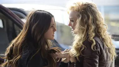 Vampire Diaries S05E21 Terre promise