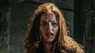 Van Helsing S02E05 Sauve-toi