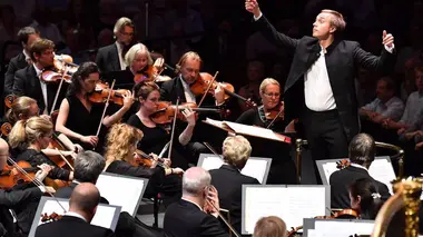 Vasily Petrenko dirige le Philharmonique d'Oslo Grolid, Dvorák, Prokofiev