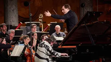 Vasily Petrenko, Elisabeth Leonskaja: Beethoven, Bruckner - Festival de Granada