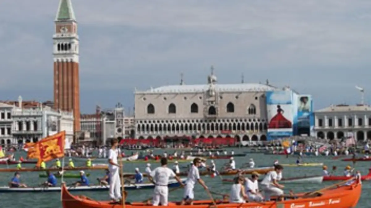 Venise 24/24 E05 Régate