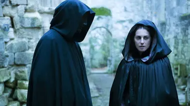 Versailles S01E07 La maladie du Roi empire, c'est maintenant qu'il faut agir