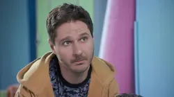 Vestiaires  S11E27 Le mur