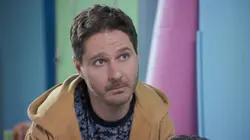 Vestiaires S11E27 Le mur