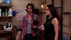 Victorious  S04E06 Tori aide Beck et Jade
