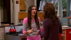 Victorious  S03E08 En voiture Tori