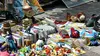 Vide-greniers, brocante et enchères : le business de la récup