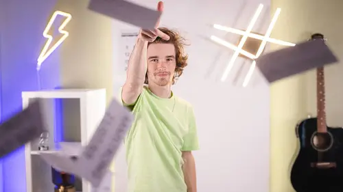 Viens, je t'explique