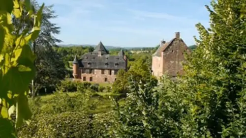 Villages de France E28 Collonges-la-Rouge