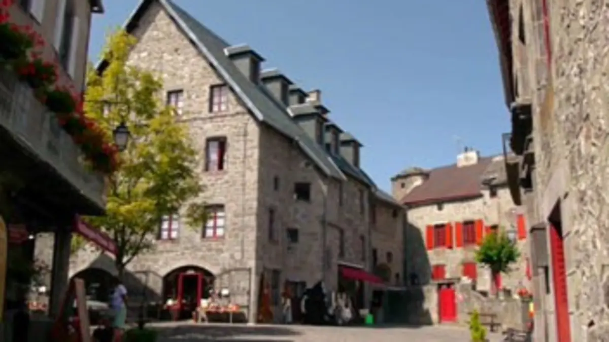 Villages de France E17 Besse