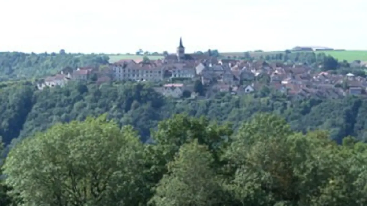 Villages de France E13 Flavigny-sur-Ozerain