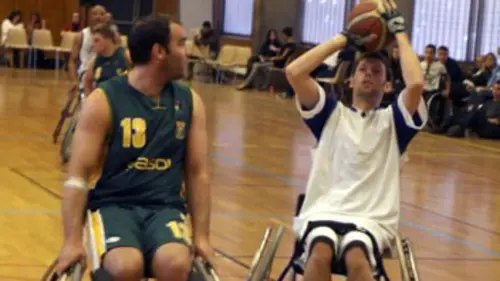 Vincent et les autres S01E06 Les joueurs de basket-fauteuil