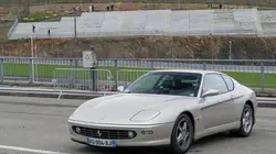 Vintage Mecanic Ferrari 456M GT en streaming