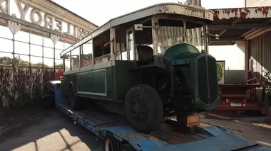 Vintage Mecanic Bus Renault TN4F