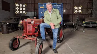 Vintage Mecanic Farmall Cub