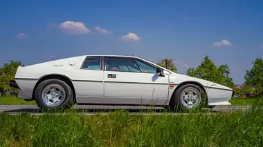Vintage Mecanic Lotus Esprit
