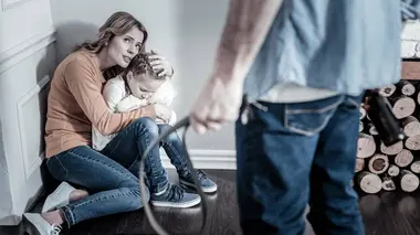 Violences intra-familiales : l'enfer à huis-clos