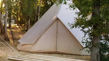 En Dordogne, les joies du camping écolo !