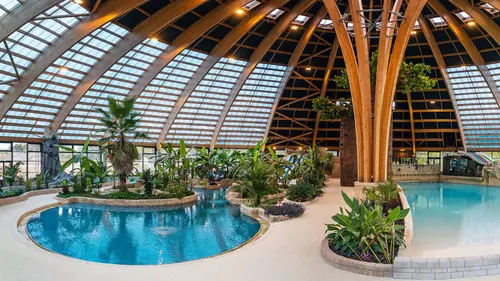 Vive le camping Bretagne, un été dans un camping hors-norme