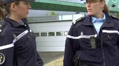 Vous avez demandé la gendarmerie ? E05