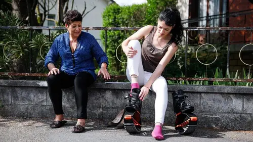 Casting Vous avez un colis S01E07