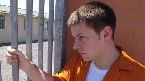 Voyage au bout de l'enfer S08E09 Vol à la tire