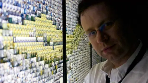 Voyage dans l'espace-temps avec Morgan Freeman S03E00 La résurrection est-elle possible ?